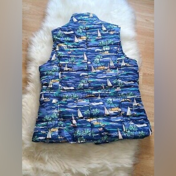 NWT Island Republic Sail Boat Print Puffer Vest Blue sz Medium - Picture 4 of 10